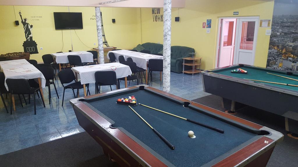 Pensiunea Aurora - Great Hostel ボイネアサ エクステリア 写真